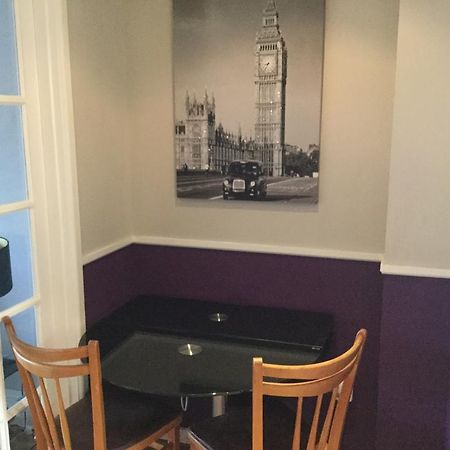 Constantine Court Homestay Shepton Mallet Exteriör bild
