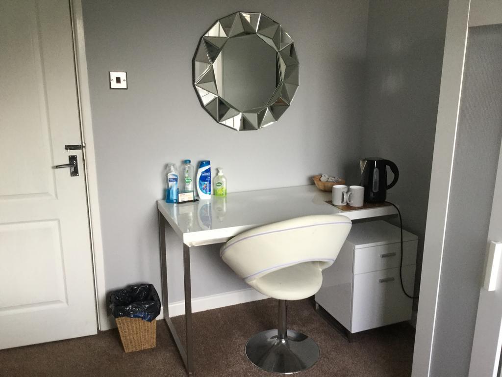 Constantine Court Homestay Shepton Mallet Exteriör bild